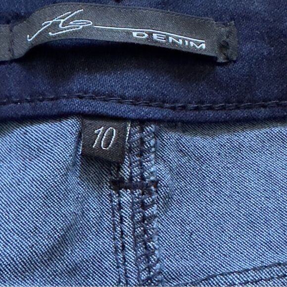 AZ Denim 5-Button Dark Wash Folded Hem Shorts Size 10 NWT - Picture 13 of 15